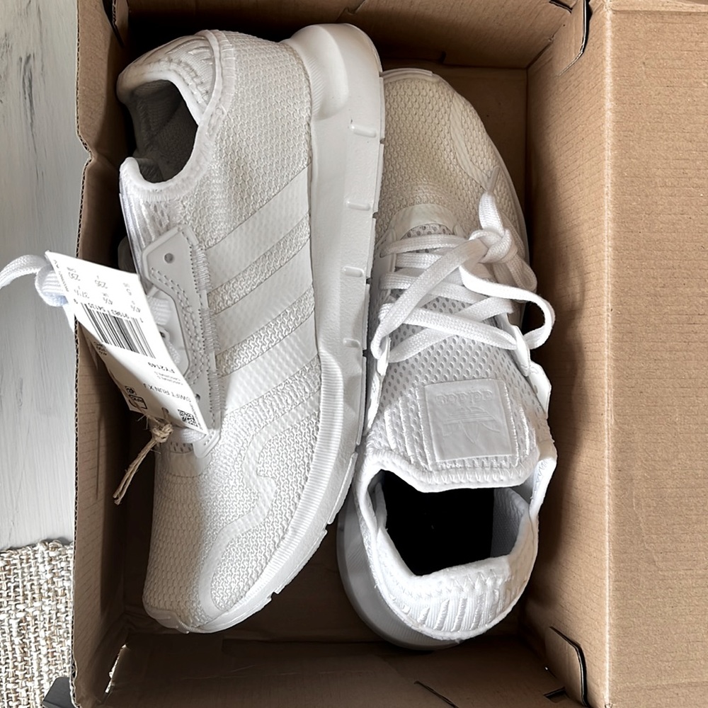 Swift Run X Shoes